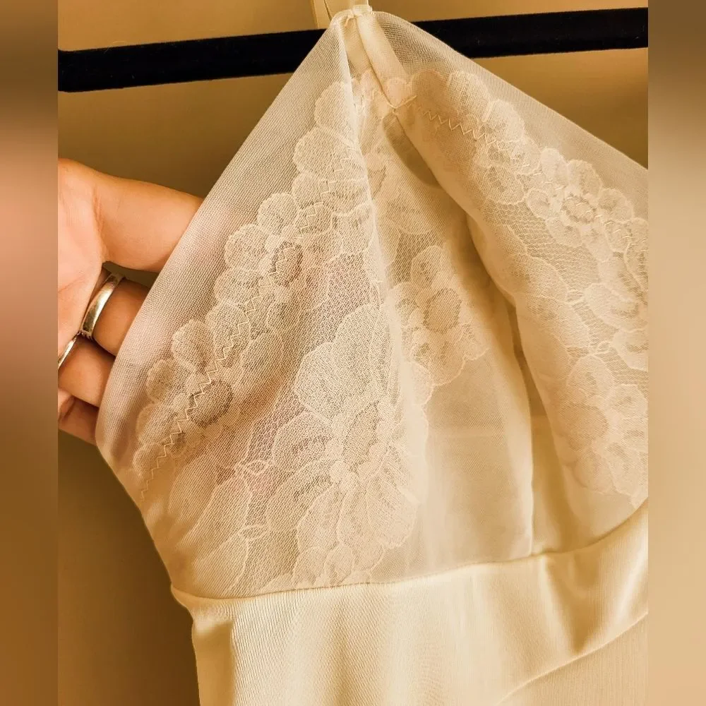 Vintage Vanity Fair Ivory Nylon Lace Slip Dress